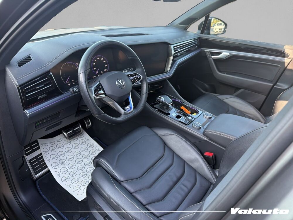 Touareg R 3.0 TSI 462CH HYBRIDE RECHAERGEABLE 2024 occasion 59930 La Chapelle-d'Armenti&egrave;res