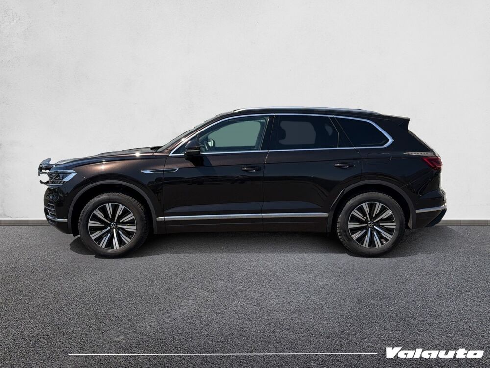 Touareg ELEGANCE 3.0 TSI 381CH HYBRID RECHAR... 2023 occasion 59930 La Chapelle-d'Armenti&egrave;res