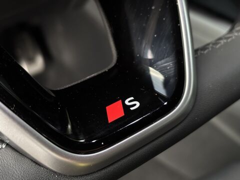 Q3 E HYBRID 272 CH S TRONIC 6 45 TFSIE SLINE 2025 occasion 59860 Bruay-sur-l'Escaut