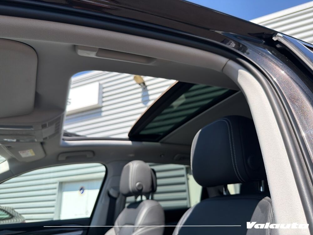Touareg ELEGANCE 3.0 TSI 381CH HYBRID RECHAR... 2023 occasion 59930 La Chapelle-d'Armenti&egrave;res