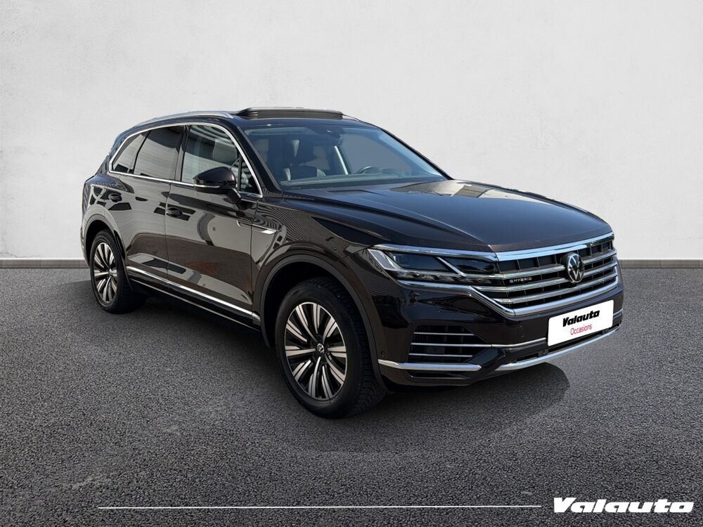 Touareg ELEGANCE 3.0 TSI 381CH HYBRID RECHAR... 2023 occasion 59930 La Chapelle-d'Armenti&egrave;res