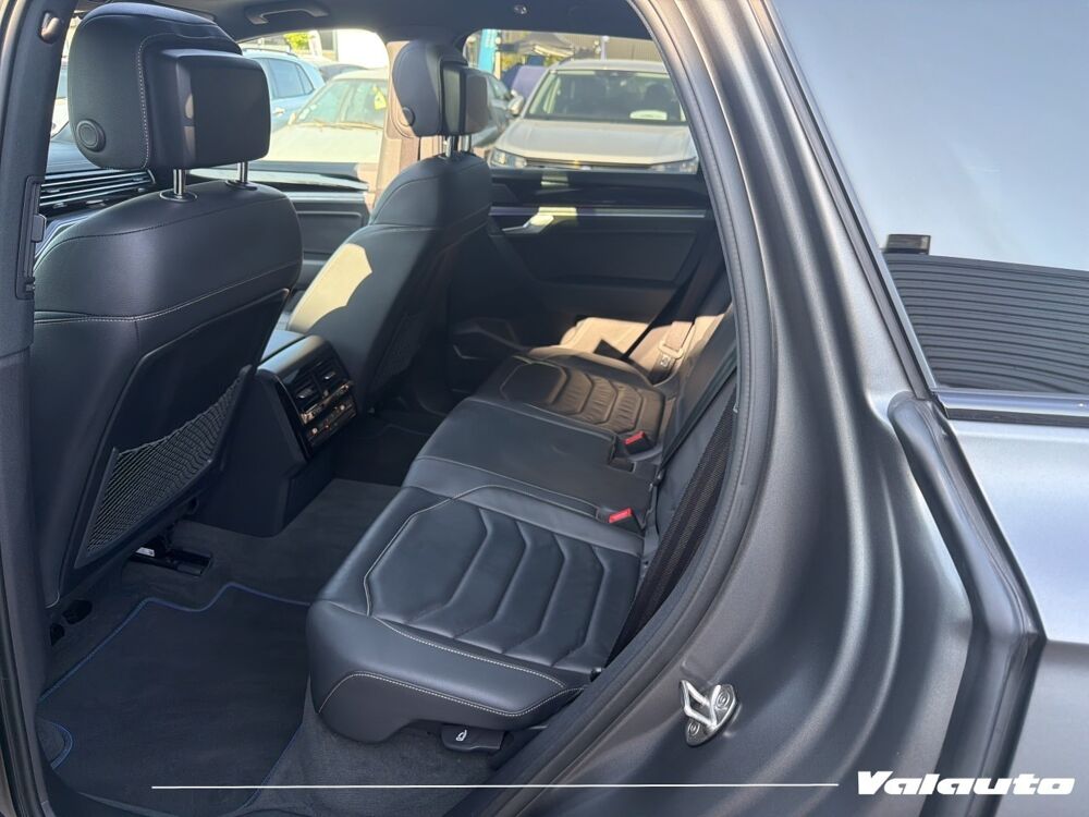 Touareg R 3.0 TSI 462CH HYBRIDE RECHAERGEABLE 2024 occasion 59930 La Chapelle-d'Armenti&egrave;res