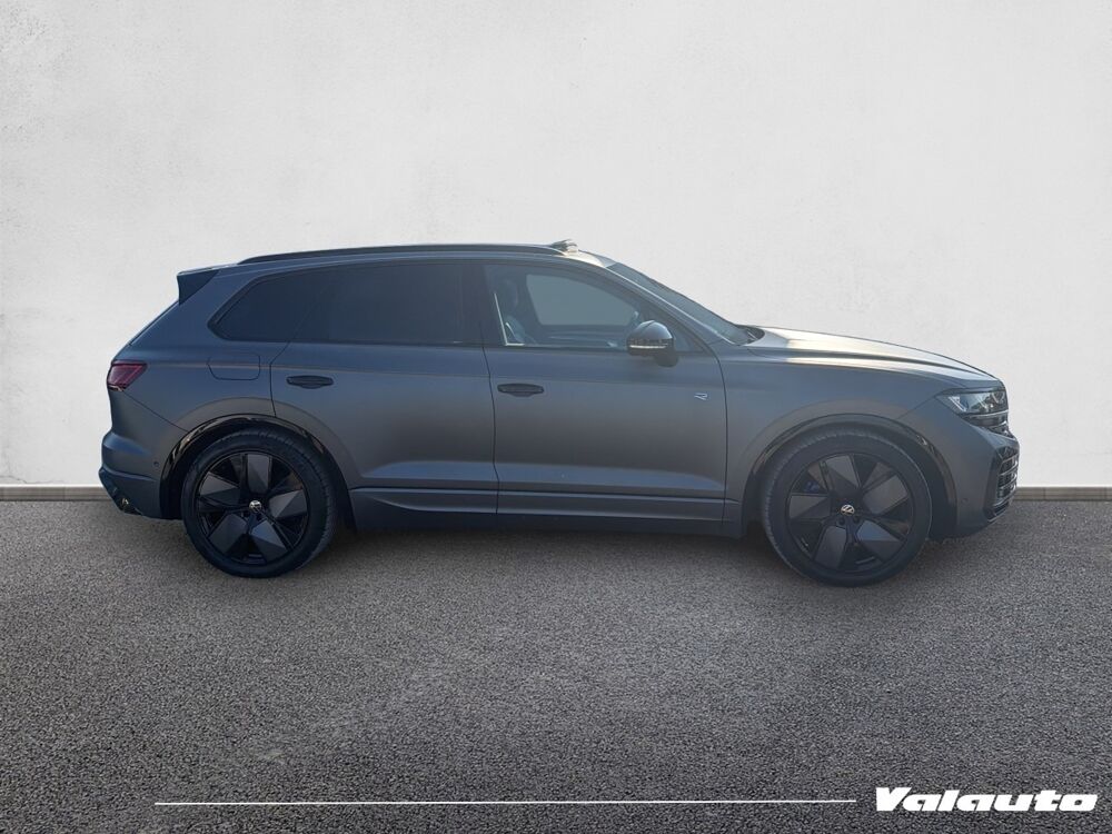 Touareg R 3.0 TSI 462CH HYBRIDE RECHAERGEABLE 2024 occasion 59930 La Chapelle-d'Armenti&egrave;res