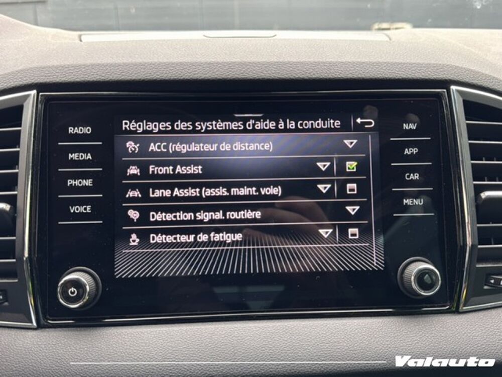 Karoq AMB/BUS 2.0 TDI 116 SCR BVM6 2022 occasion 59223 Roncq