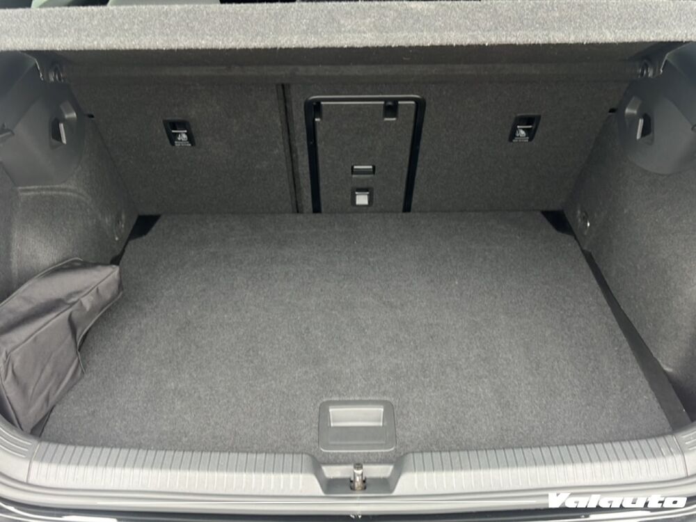Golf R-LINE 1.5 ETSI 150CH DSG7 2024 occasion 59930 La Chapelle-d'Armenti&egrave;res