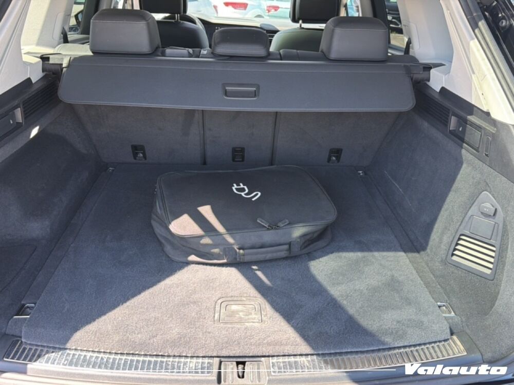 Touareg ELEGANCE 3.0 TSI 381CH HYBRIDE 2024 occasion 59930 La Chapelle-d'Armenti&egrave;res