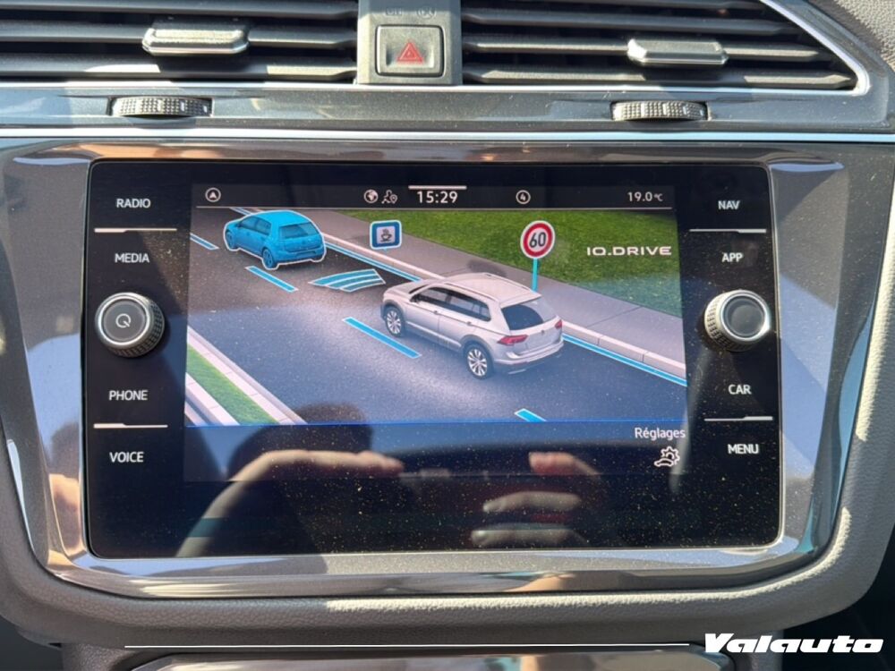 Tiguan ELEGANCE PHEV 1.4 TSI 245CH DSG6 SOH 86% 2023 occasion 59930 La Chapelle-d'Armenti&egrave;res