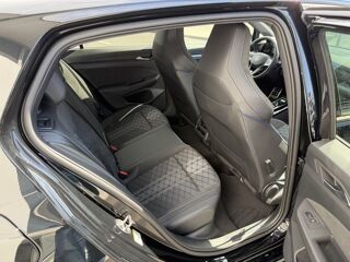 Golf 8 FL 1.5 ETSI 150 CH DSG7 R LINE EDITION 2026 occasion 59130 Lambersart