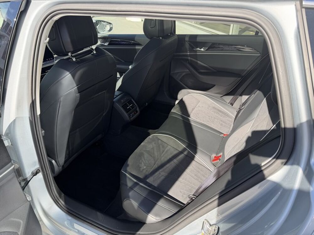 Passat NOUVELLE 1.5 ETSI 150CH DSG7 ELEGANCE 2025 occasion 59130 Lambersart