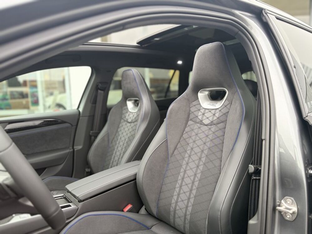 Passat R-LINE EHYBRID 272CH DSG6 2026 occasion 59223 Roncq