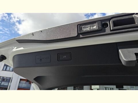 T-ROC NOUVEAU NF 1.5 ETSI HYBRID 116CH DSG7 ... 2026 occasion 59130 Lambersart