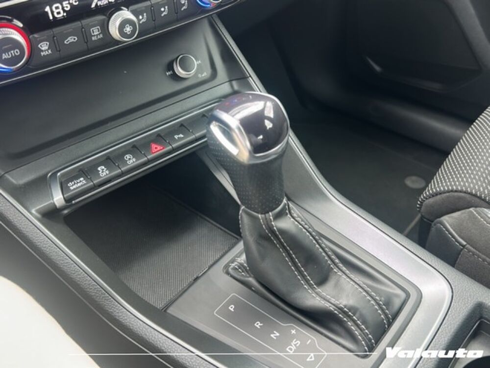Q3 35 TFSI 150CH S TRONIC 7 S-LINE 2022 occasion 59860 Bruay-sur-l'Escaut