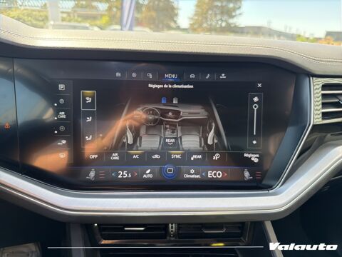 Touareg ELEGANCE 3.0 TSI 381CH HYBRID RECHAR... 2023 occasion 59930 La Chapelle-d'Armenti&egrave;res