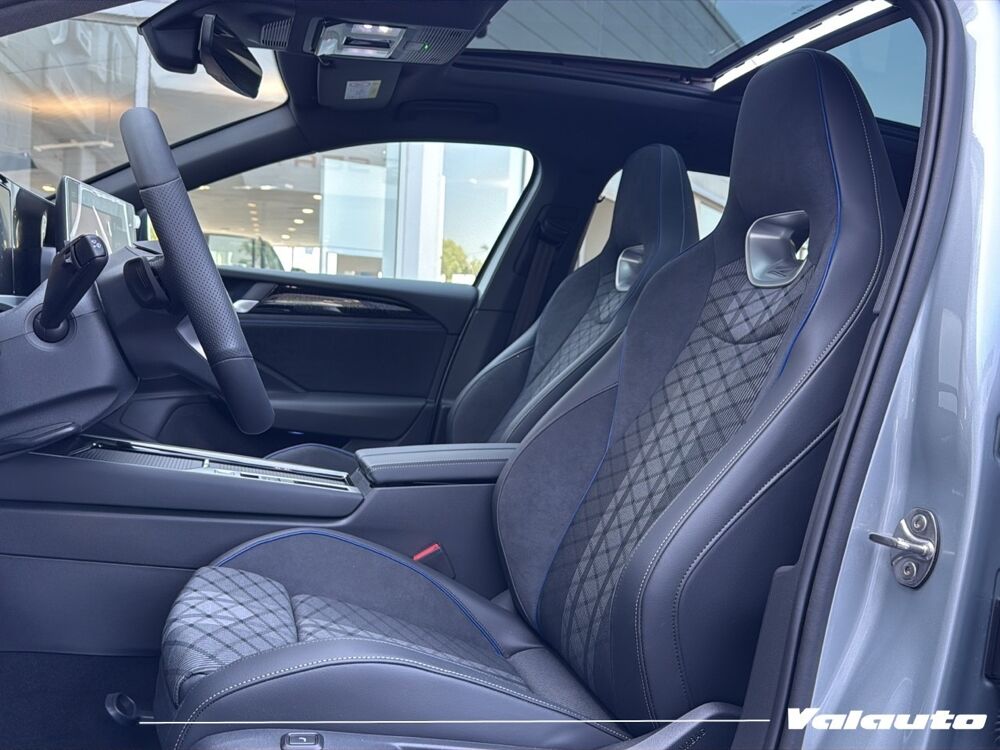 Passat NOUVELLE EHYBRID 272CH DSG6 R LINE 2025 occasion 59400 Cambrai
