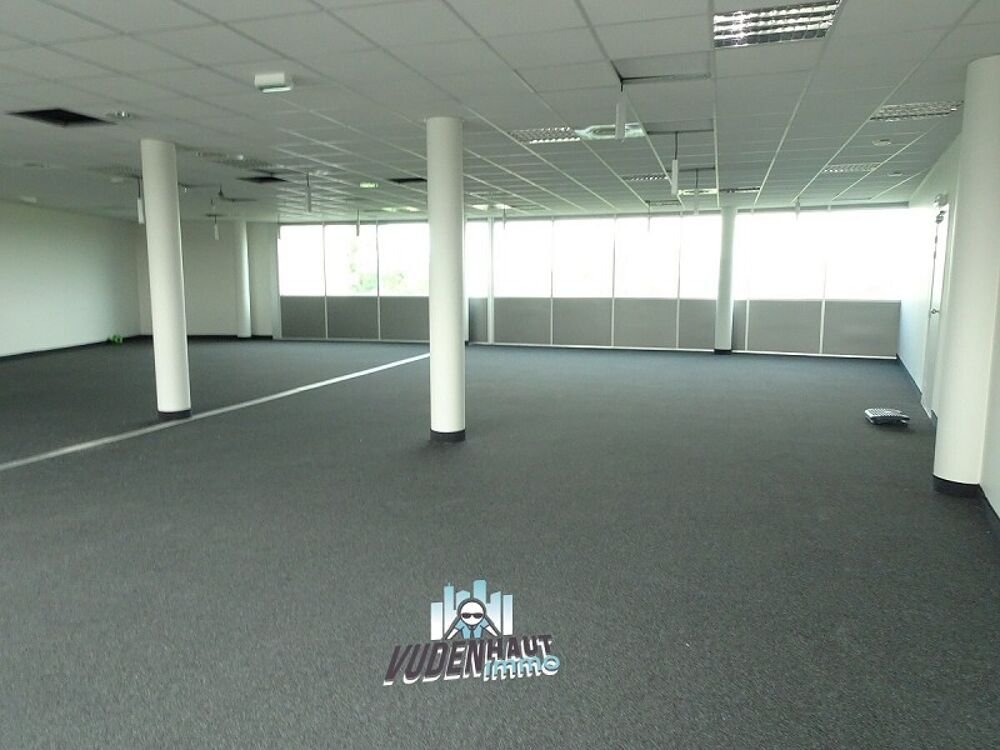   Bureaux Vide 232 m 