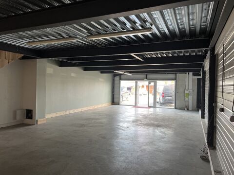 Local commercial 200 m² 1400 33510 Andernos-les-bains
