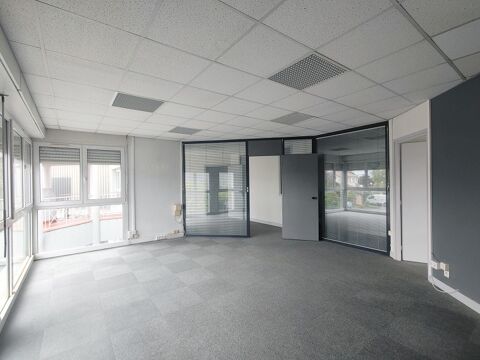 Bureaux Vide 120 m² 1400 31270 Cugnaux