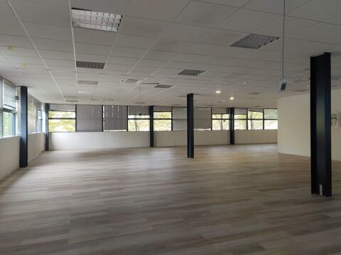 Bureaux Vide 1521 m² 16477 31670 Labge