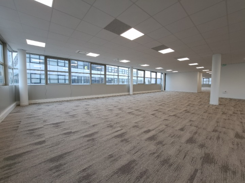 Bureaux Vide 163 m² 1901 31300 Toulouse