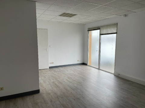   Bureaux Vide 30 m 