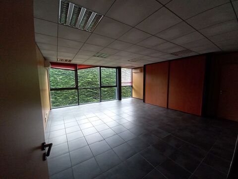 Bureaux Vide 269 m² 3183 31240 Saint-jean
