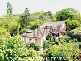  Maison  vendre 9 pices 221 m