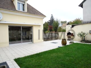  Immeuble  vendre 15 + pices 380 m