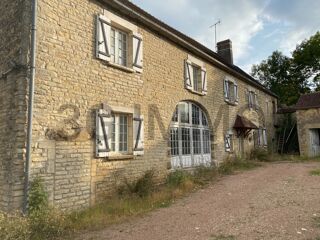  Maison  vendre 4 pices 260 m