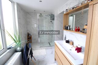 Maison  vendre 9 pices 265 m