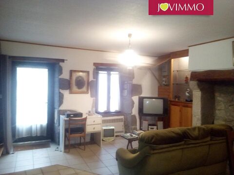   BELLE MAISON DE VILLAGE EN PIERRE DE TAILLE AVEC GARAGE Maison - 3 pice(s) - 59 m