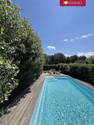  Maison  vendre 7 pices 196 m