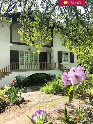  Maison  vendre 10 pices 332 m