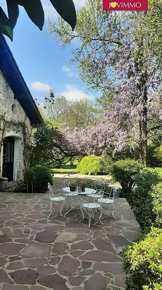  Maison  vendre 12 pices 387 m