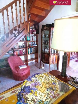  Maison  vendre 7 pices 205 m