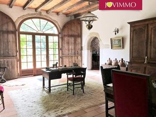  Maison  vendre 8 pices 317 m