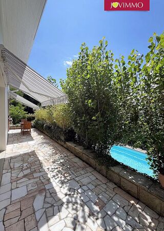  Maison  vendre 7 pices 196 m