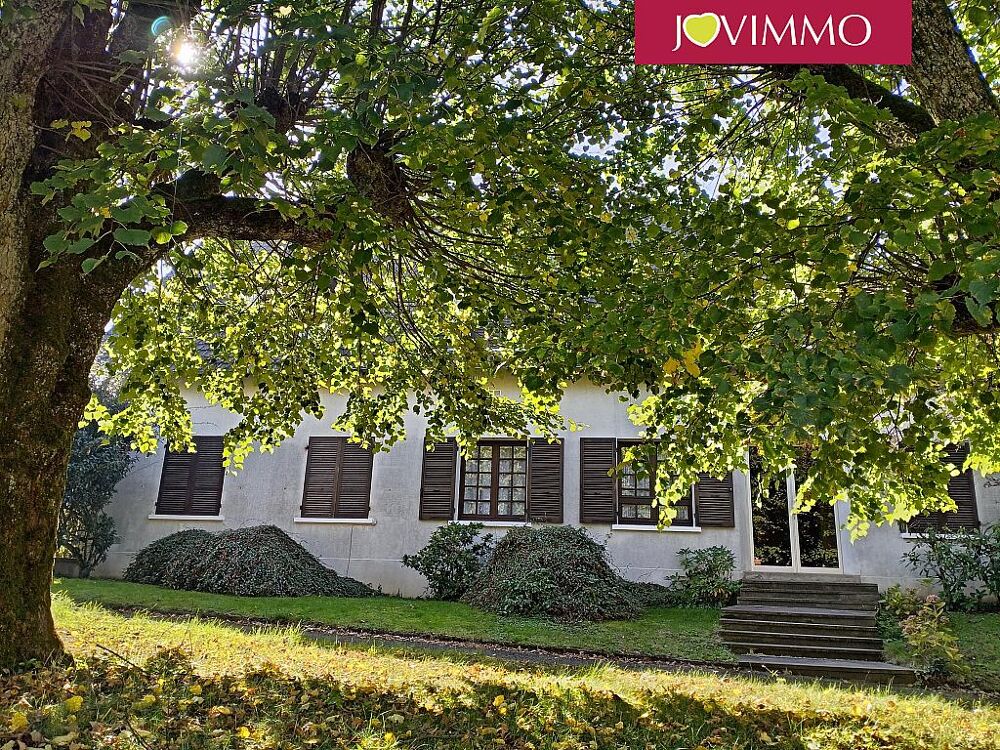 Vente Maison CHARMANTE MAISON FAMILIALE CHERCHE NOUVELLE FAMILLE Montaigut-en-combraille