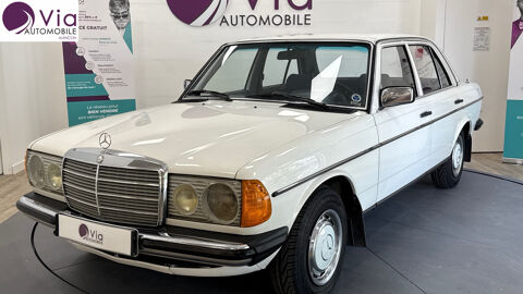 Mercedes 200 BERLINE 1981 occasion ALENCON 61000