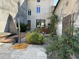  Maison  vendre 5 pices 182 m