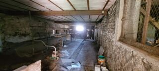  Remise / Grange  vendre 3 pices 600 m