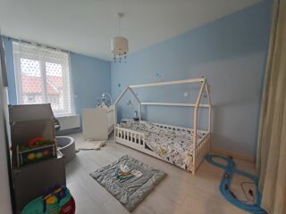  Maison  vendre 6 pices 210 m