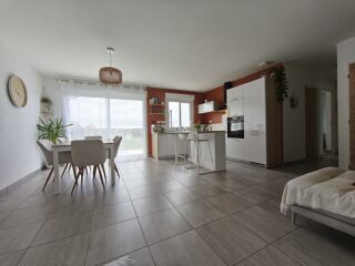  Maison  vendre 4 pices 80 m