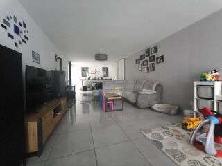  Maison  vendre 6 pices 210 m