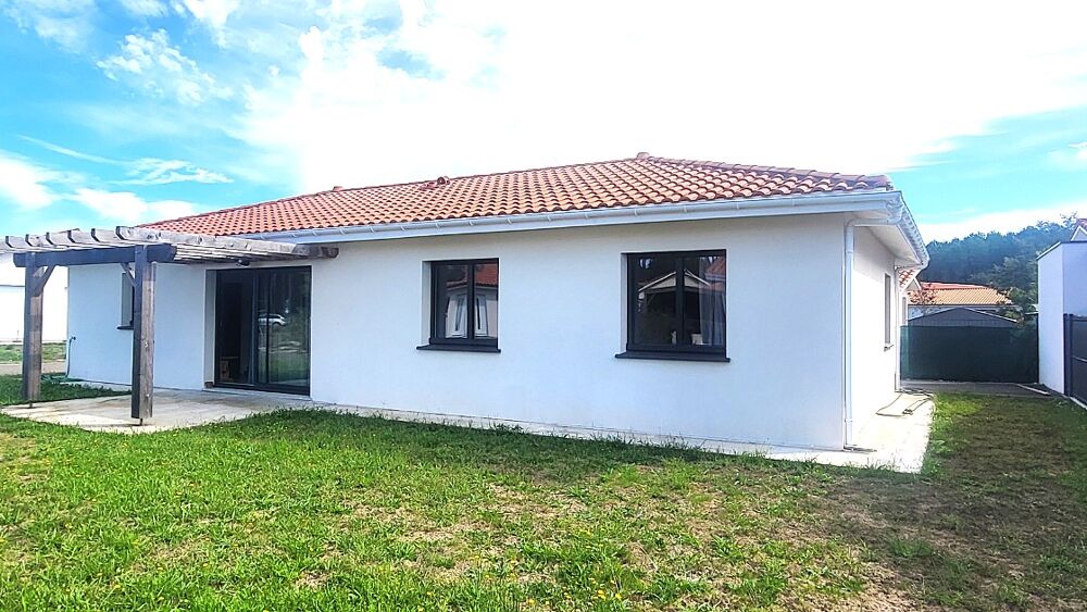 Maison neuve de 106 m² avec jardin et garage à Pontenx-les-Forges