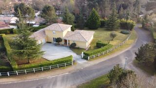  Maison  vendre 10 pices 210 m