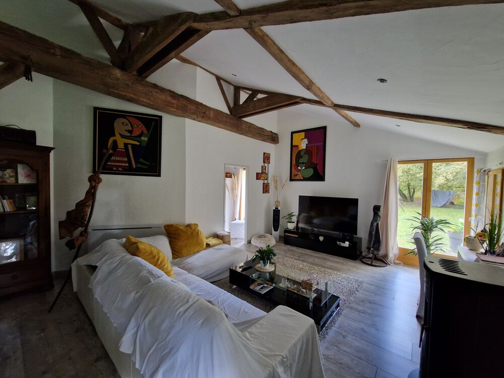 2 Maisons et 1 Ecurie sur AIRIAL 1.7 Hectares