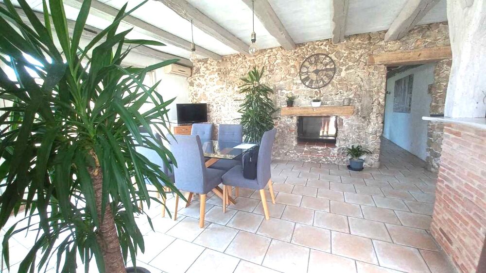 Belle Landaise cuisine séjour salon 4 chambres piscine dépendance 130m² 2000 m² terrain clos.