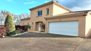  Villa  vendre 6 pices 194 m