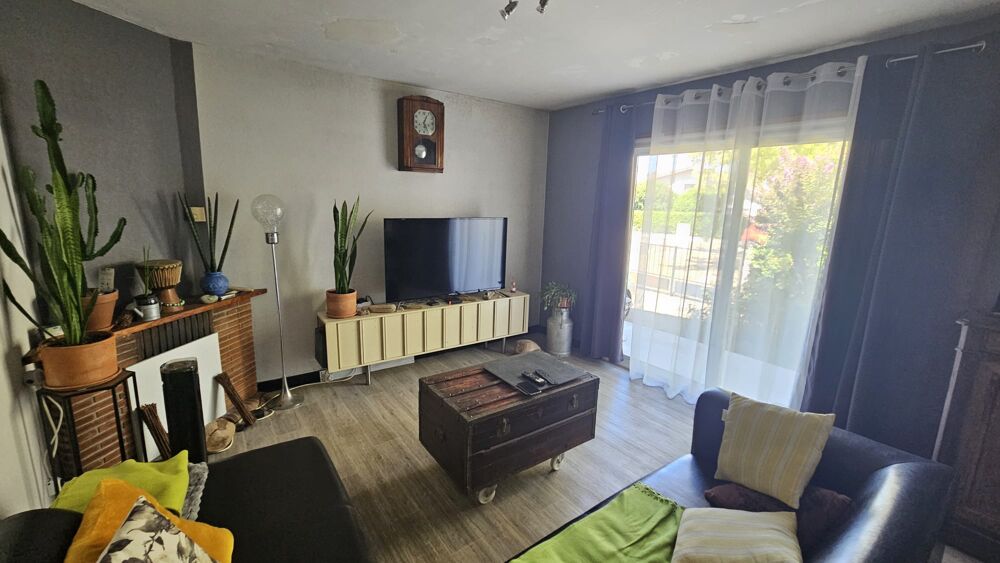 Vente Maison Maison 6 pièces avec jardin de 680 m² Saint-pierre-du-mont
