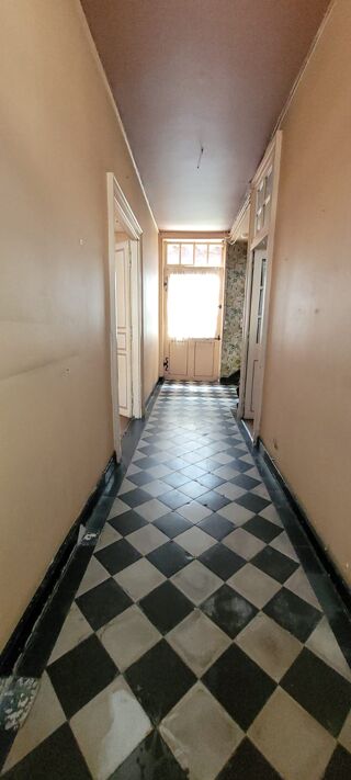  Maison  vendre 8 pices 210 m